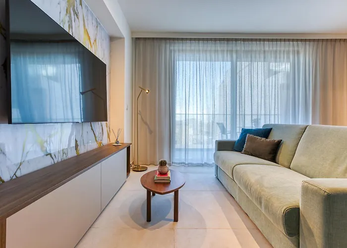 Official Mercury A Beautiful One Bedroom With Wifi By 360 Estates *