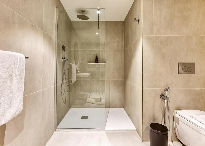 Official Mercury A Beautiful One Bedroom With Wifi By 360 Estates *