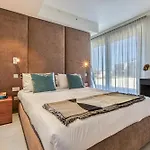 Official Mercury A Beautiful One Bedroom With Wifi By 360 Estates