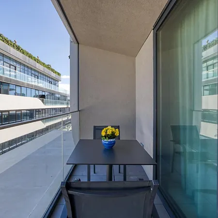 Official Mercury A Beautiful One Bedroom With Wifi By 360 Estates *