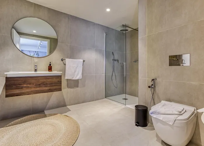 Official Mercury A Beautiful One Bedroom With Wifi By 360 Estates *