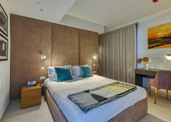 Official Mercury A Beautiful One Bedroom With Wifi By 360 Estates Appartement San Ġiljan