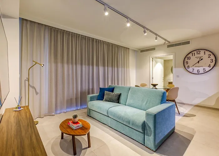 Official Mercury A Beautiful One Bedroom With Wifi By 360 Estates