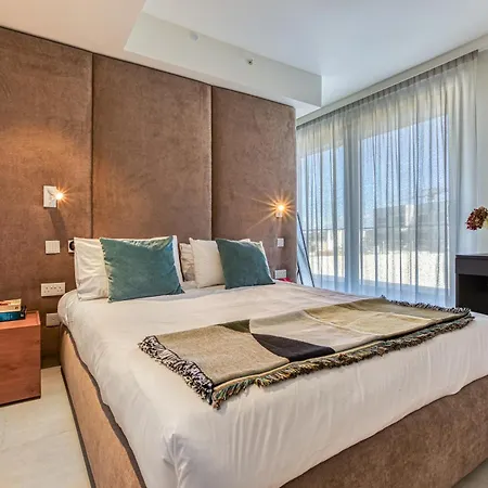 Official Mercury A Beautiful One Bedroom With Wifi By 360 Estates