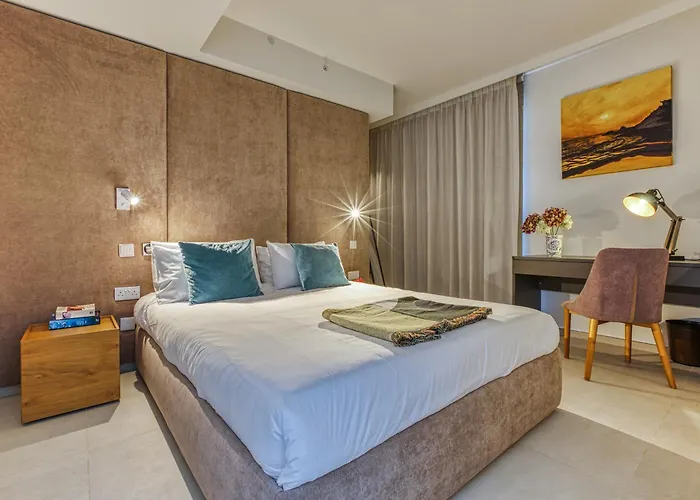 Official Mercury A Beautiful One Bedroom With Wifi By 360 Estates Saint Julian's