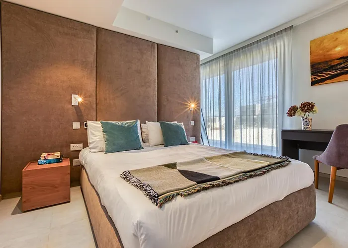 Official Mercury A Beautiful One Bedroom With Wifi By 360 Estates